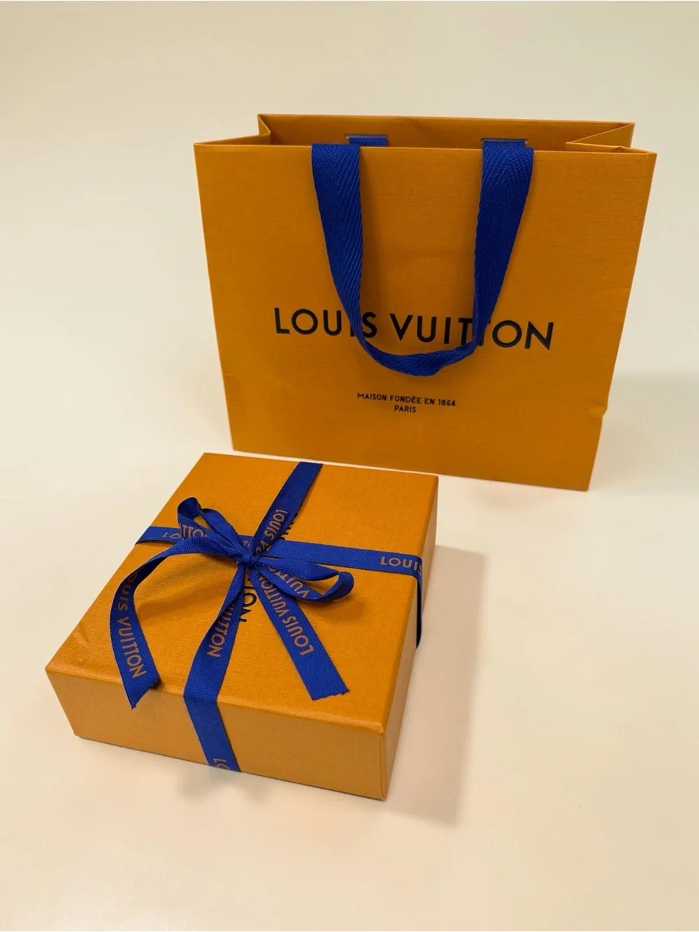 Louis Vuitton Black Epi Leather Bifold Money Clip Wallet